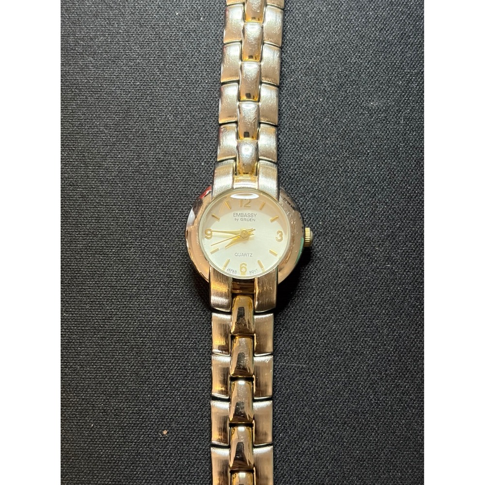Embassy by Gruen Watch Womens 6.25" Two Tone Quartz Analog Dress GEM1113